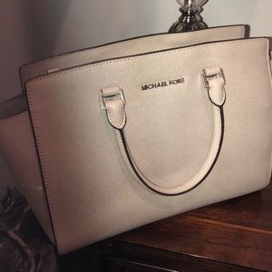 Michael Kors Women’s Tote Handbag